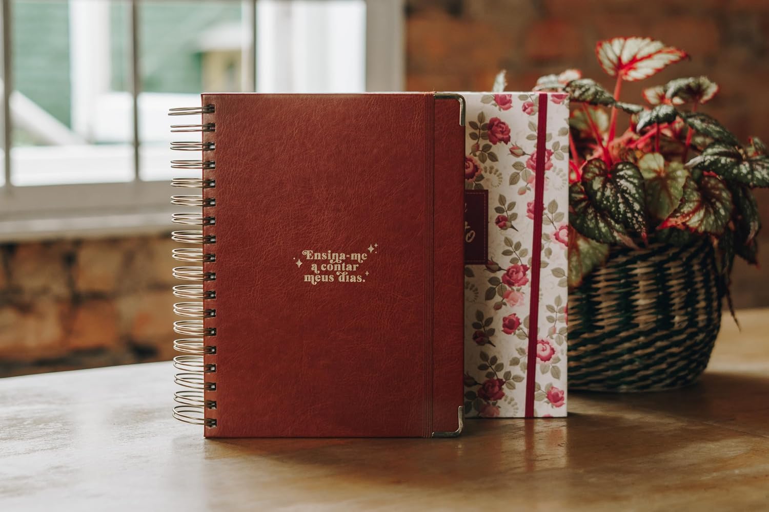 Planner Anual Capa Luxo Marrom