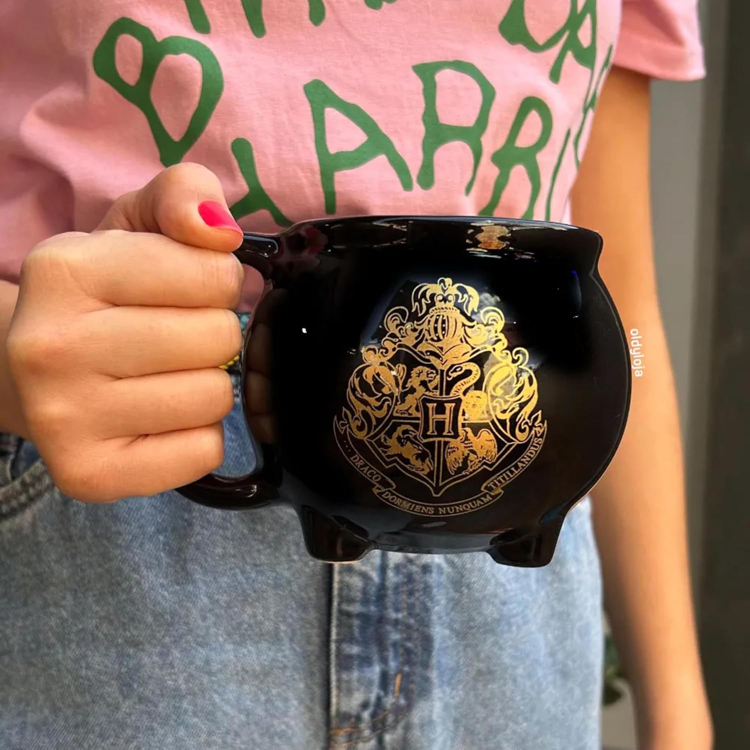 Caneca 3D Formato Caldeirão Hogwarts Harry Potter 500 ml