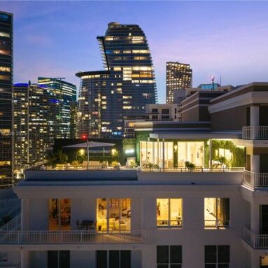 Cobertura Na Brickell Key Blvd –  Miami