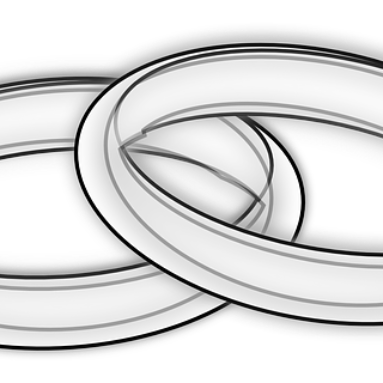 Presentear com Semijoias: Elegância e Sofisticação ao Seu Alcance